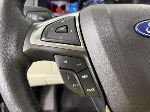 Used 2023 Ford Edge Titanium AWD/4WD image 35