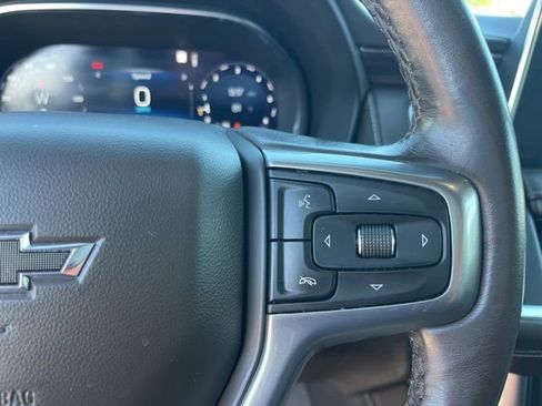 Used 2022 Chevrolet Suburban Z71 w/ Z71 Off-Road Package AWD/4WD image 20