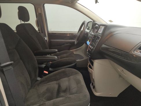 Used 2017 Dodge Grand Caravan SE w/ Power Window Group FWD image 21