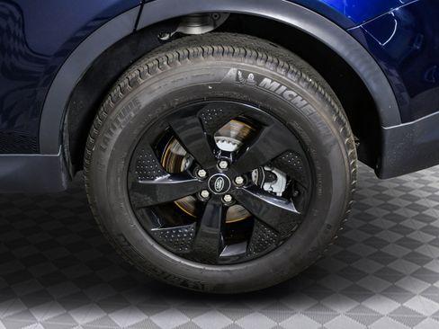 Used 2023 Land Rover Discovery Sport S image 32