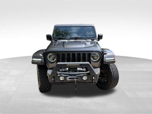 Used 2021 Jeep Gladiator Rubicon AWD/4WD image 2