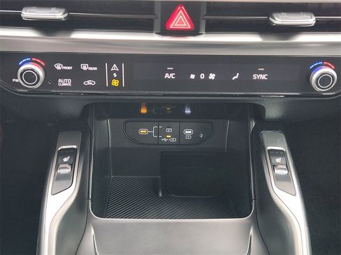 New 2026 Kia Sorento S image 14