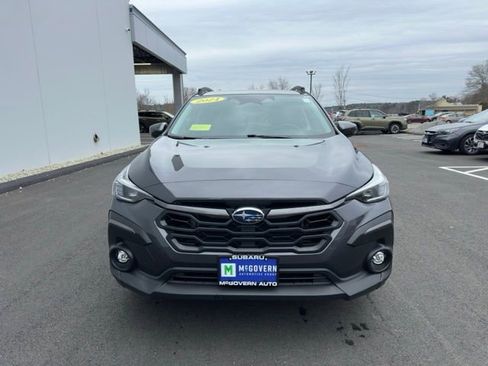 Used 2024 Subaru Crosstrek 2.5i Limited w/ Crosstrek Mirror Package AWD/4WD image 2