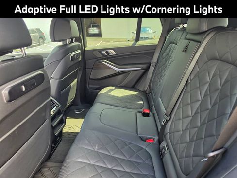 Used 2024 BMW X5 xDrive40i w/ Premium Package AWD/4WD image 11