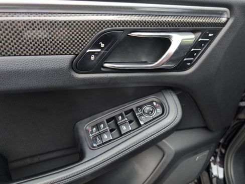 Used 2018 Porsche Macan GTS image 7