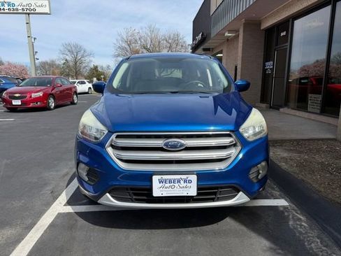 Used 2017 Ford Escape SE image 9