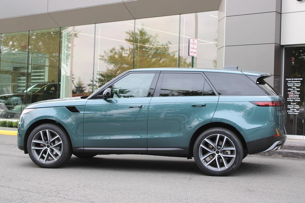 New 2027 Land Rover Range Rover Sport SE AWD/4WD image 6