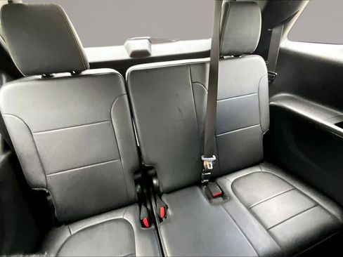 Used 2019 Chevrolet Traverse Premier w/ Redline Edition FWD image 24