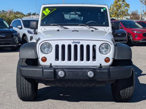 Used 2012 Jeep Wrangler Unlimited Sport image 8