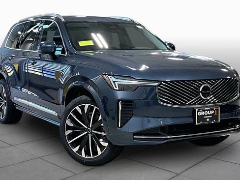 New 2026 Volvo XC90 B5 Plus w/ Protection Package Premier AWD/4WD image 17