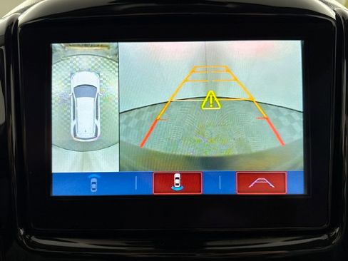 Used 2019 Chevrolet Traverse Premier w/ Driver Confidence II Package image 16