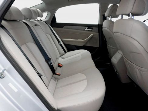 Used 2017 Hyundai Sonata SE FWD image 16