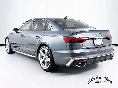 Used 2022 Audi S4 Premium image 5