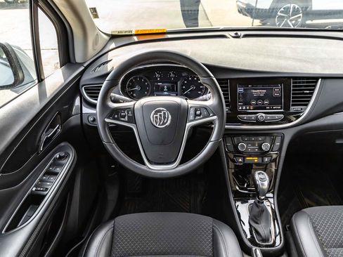 Used 2022 Buick Encore Preferred w/ Safety Package image 11