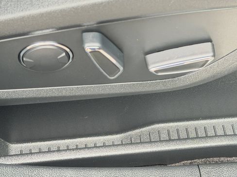 Used 2018 Lincoln MKX Reserve AWD/4WD image 11