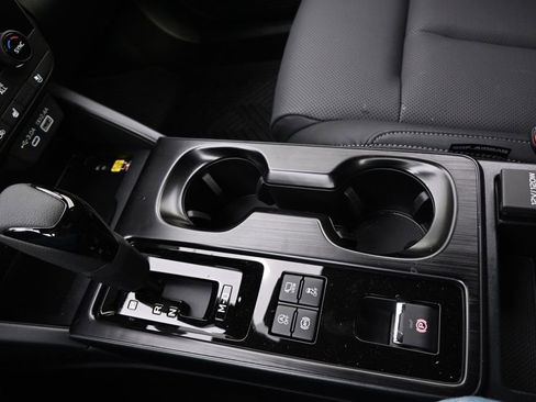 New 2026 Subaru Outback Touring image 31