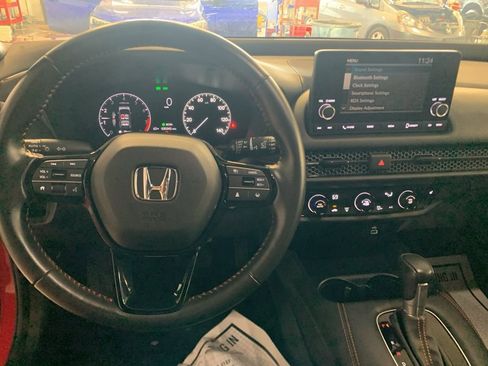 Used 2023 Honda HR-V Sport image 16