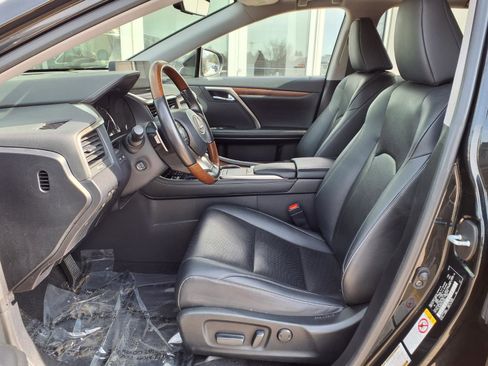 Used 2020 Lexus RX 350L Premium w/ Premium Package image 7