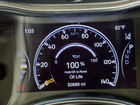 Used 2021 Jeep Grand Cherokee Laredo AWD/4WD image 18