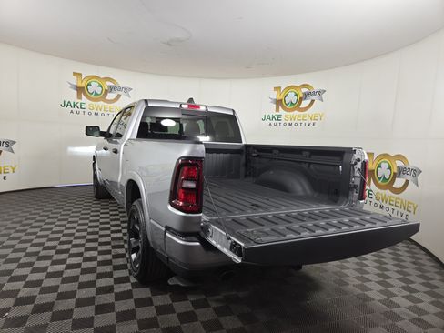 Used 2025 RAM 1500 Big Horn AWD/4WD image 34