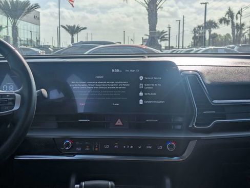 Used 2023 Kia Sportage EX image 18