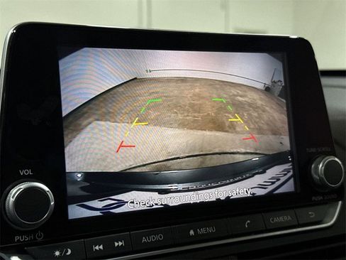 Used 2023 Nissan Altima 2.5 SR image 14