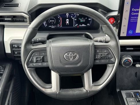 Certified 2024 Toyota Tacoma TRD Off-Road image 7