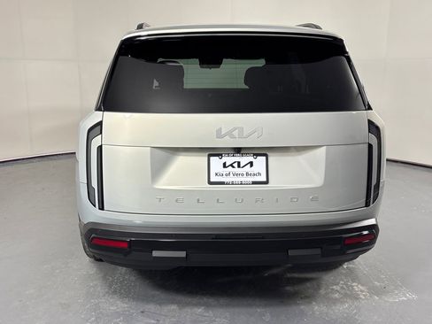 New 2027 Kia Telluride S w/ Towing Package FWD image 5