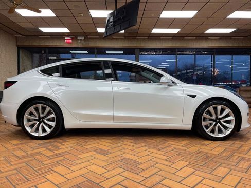 Used 2020 Tesla Model 3 Performance image 7