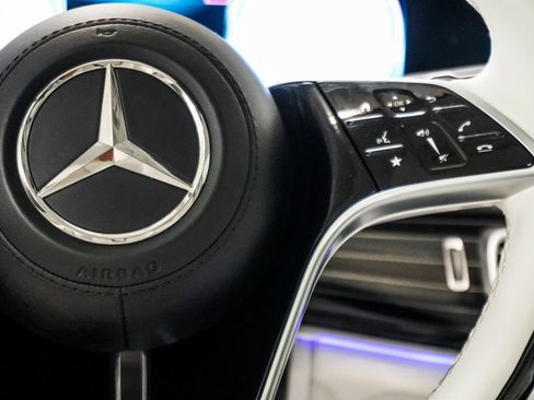 Used 2024 Mercedes-Benz Maybach GLS 600 4MATIC image 14