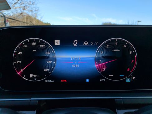 Used 2025 Mercedes-Benz GLS 450 4MATIC image 15