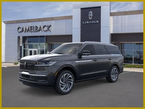 New 2025 Lincoln Navigator Reserve image 24