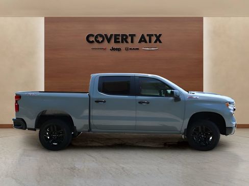 Used 2024 Chevrolet Silverado 1500 LT Trail Boss w/ Convenience Package II AWD/4WD image 6