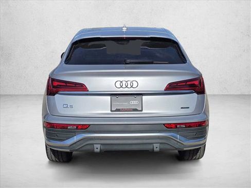Certified 2024 Audi Q5 2.0T Premium Plus w/ Premium Plus Package image 6