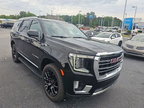 Used 2023 GMC Yukon SLT RWD image 1