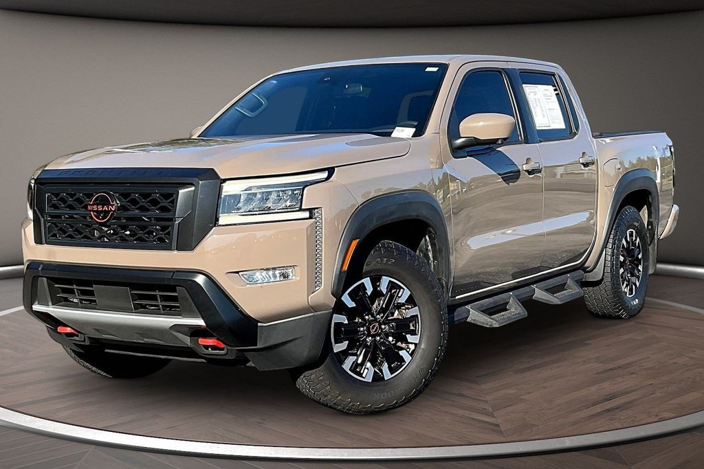 Used 2022 Nissan Frontier Pro-X RWD image 3