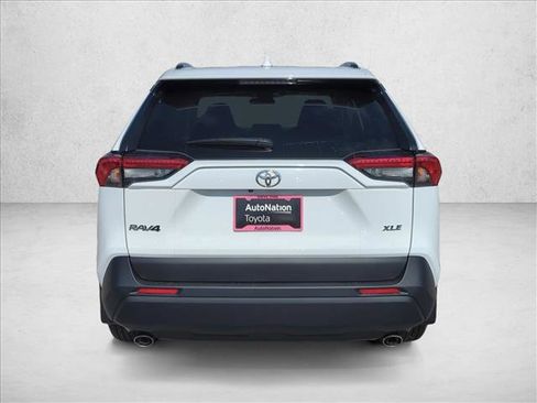 Used 2025 Toyota RAV4 XLE w/ Convenience Package FWD image 6
