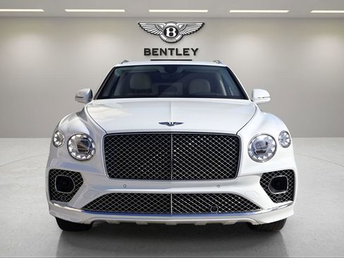 Used 2021 Bentley Bentayga Base image 7