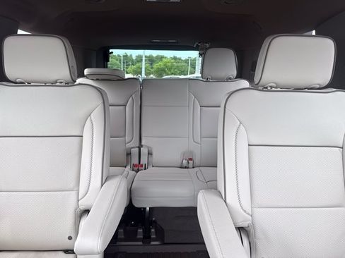New 2026 GMC Yukon Denali w/ LPO, Floor Liner Package AWD/4WD image 19