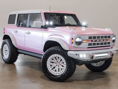 Used 2025 Ford Bronco Heritage Edition image 6