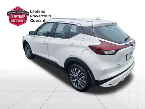 Used 2024 Nissan Kicks SV FWD image 4