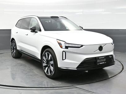 New 2025 Volvo EX90 Plus