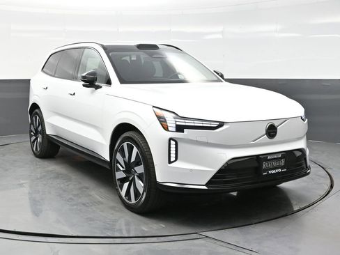 New 2025 Volvo EX90 Plus image 1