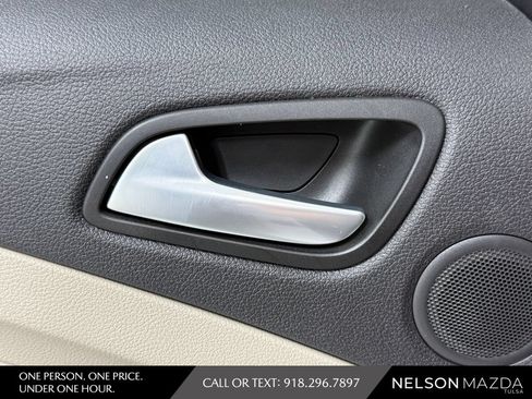 Used 2019 Ford Escape Titanium FWD image 35
