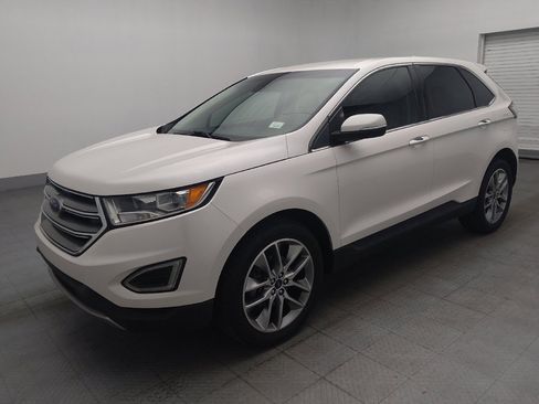 Used 2018 Ford Edge Titanium w/ Ford Safe & Smart Package FWD image 2
