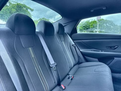Used 2025 Hyundai Elantra Sport FWD image 26