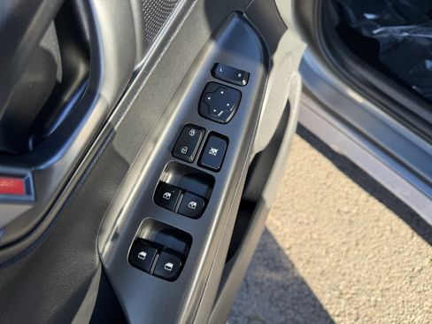 Used 2019 Hyundai Kona Ultimate image 12