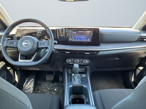 Used 2025 Nissan Kicks S AWD/4WD image 10
