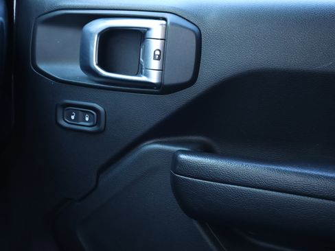 Used 2023 Jeep Wrangler Sport S image 20