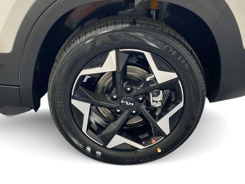 New 2026 Kia Seltos S AWD/4WD image 7